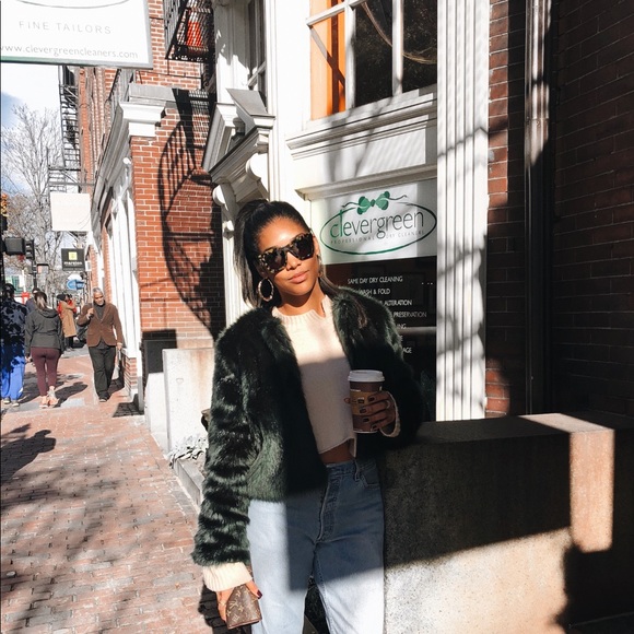 GREEN FUR COAT - Worn once - Picture 2 of 6